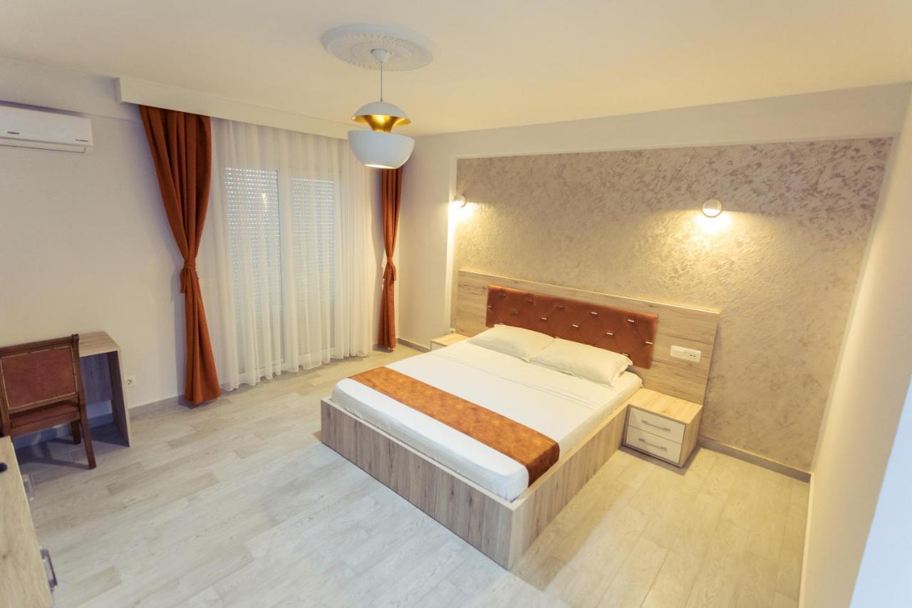 City Hotel Ferizaj Exteriör bild